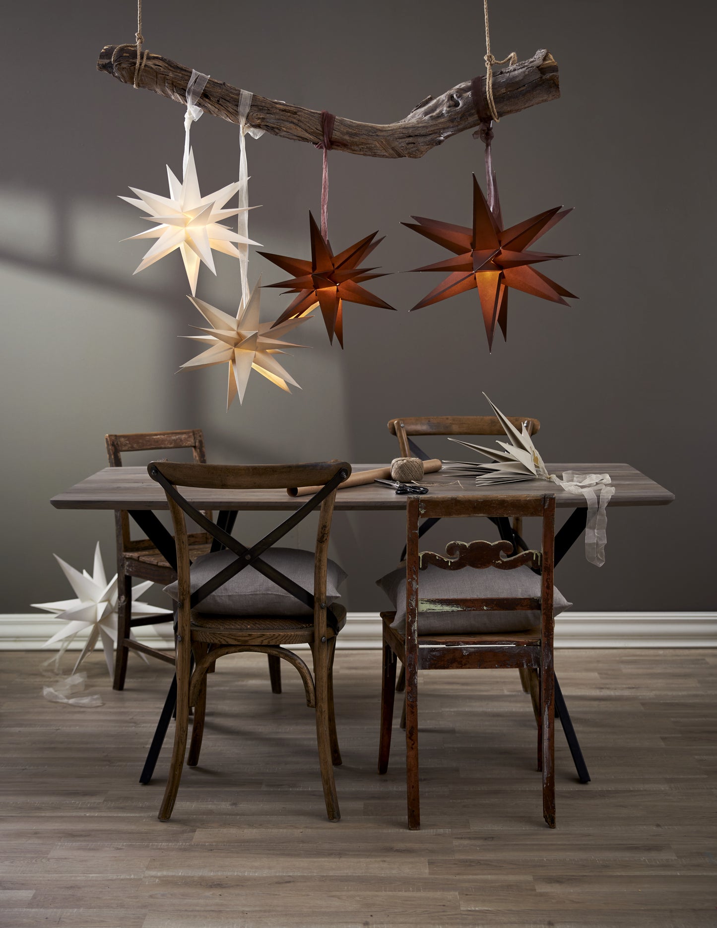 Star Trading Papierstern "December", ca. 45x45 cm, mit Band, ohne Leuchtmittel, Vierfarb-Karton